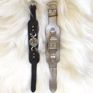 Lot of 2 GUESS leather watches black/silver womans